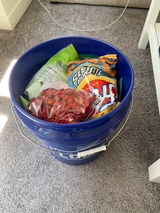 JMT resupply bucket